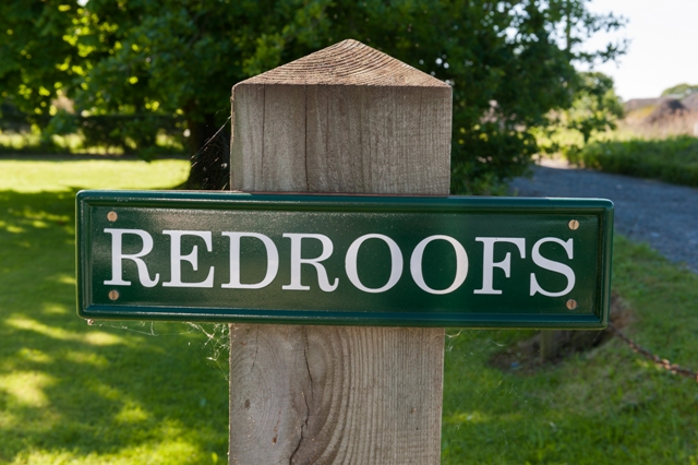 Welcome to Red Roofs